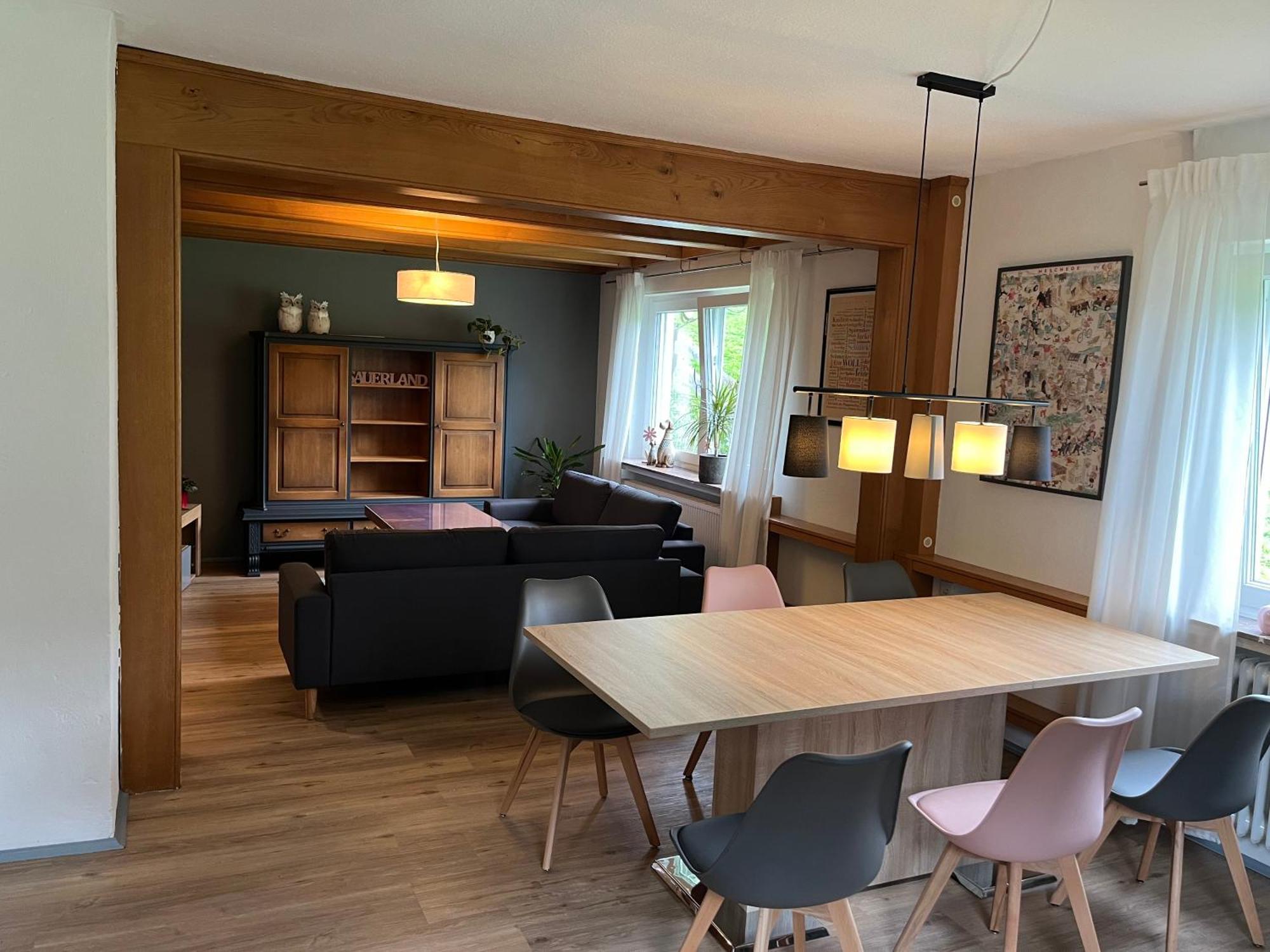 Modernisierte Ferienwohnung Im Schoenen Sauerland Meschede Luaran gambar