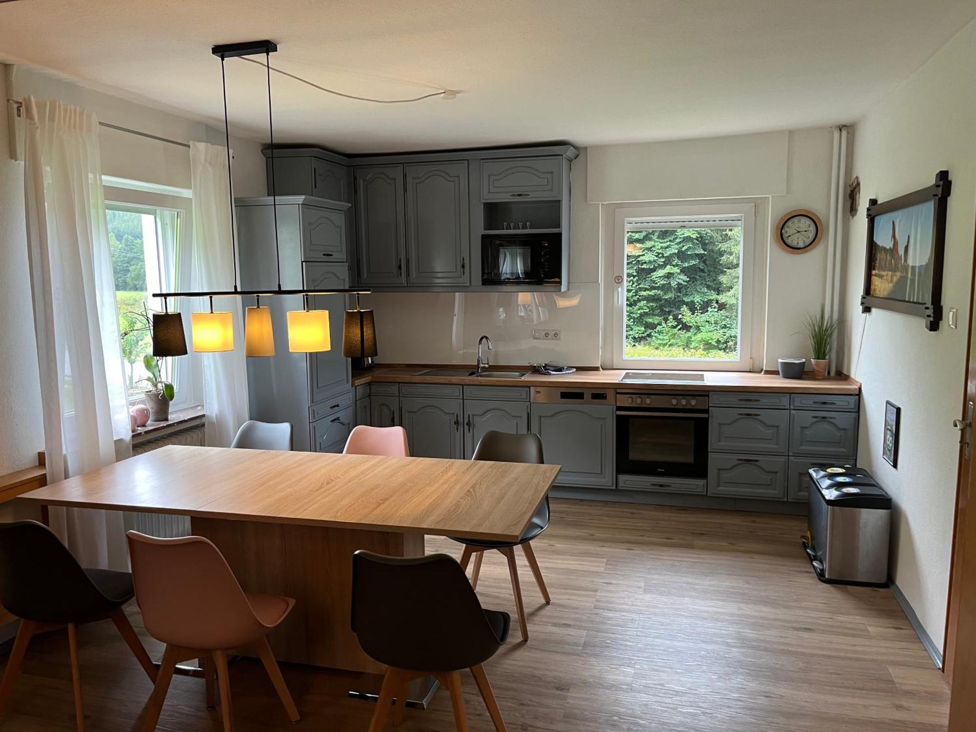 Modernisierte Ferienwohnung Im Schoenen Sauerland Meschede Luaran gambar